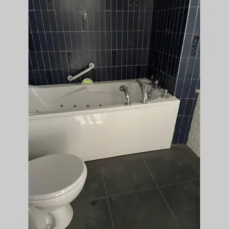 Agon-coutainville, Bord De