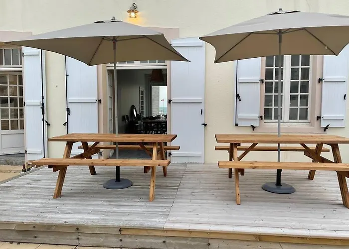 Agon-coutainville, Bord De