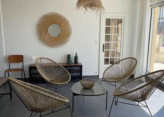 Agon-coutainville, Bord De Villa *